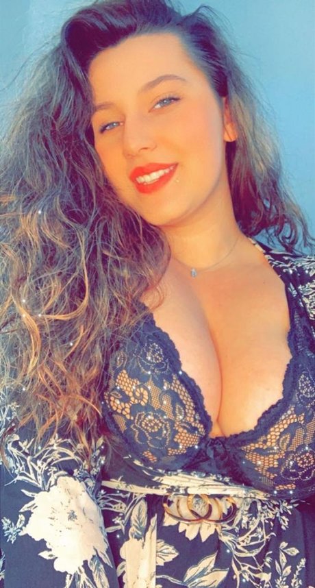 Foto di nudo di fuga di OnlyFans di Louna Marquez