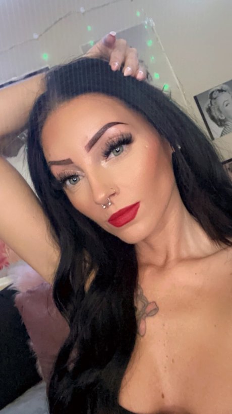 Foto di nudo di fuga di OnlyFans di Marilynjenelle