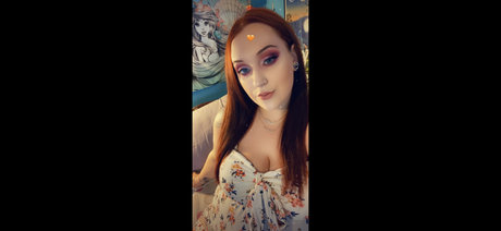 Foto di nudo di fuga di OnlyFans di Marie