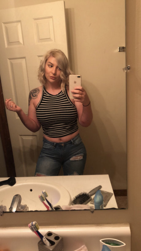 Foto di nudo di fuga di OnlyFans di Ashleyxoxo