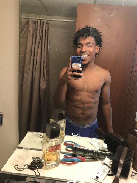 Foto di nudo di fuga di OnlyFans di Itslitdude