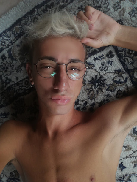 Foto di nudo di fuga di OnlyFans di Vincent