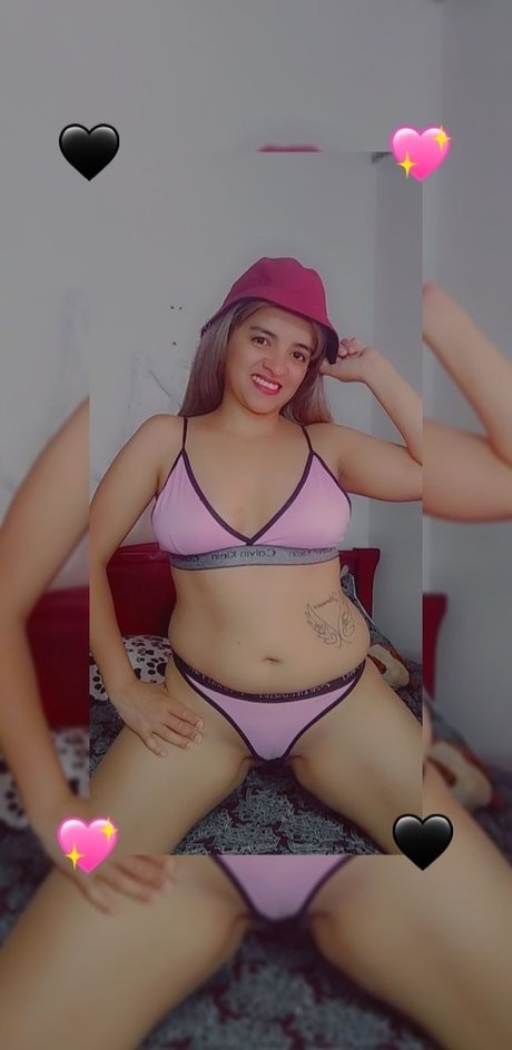 Foto di nudo di fuga di OnlyFans di Ashley