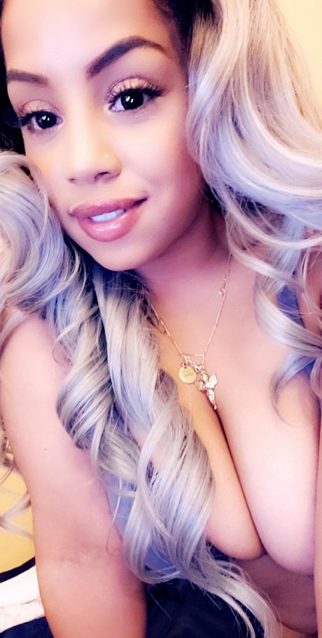 Foto di nudo di fuga di OnlyFans di Arixoxo