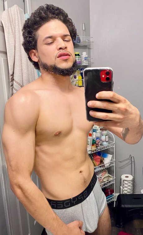 Foto di nudo di fuga di OnlyFans di Anibalhunxho031