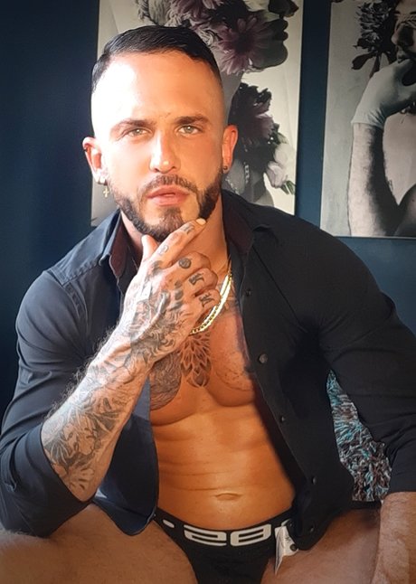 Foto di nudo di fuga di OnlyFans di Brandon Bangs