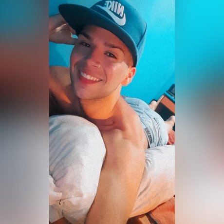 Foto di nudo di fuga di OnlyFans di Maxi 