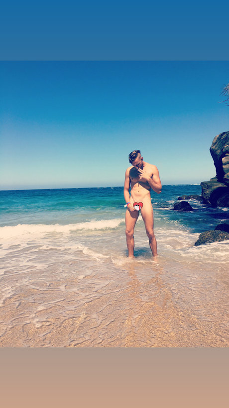 Foto di nudo di fuga di OnlyFans di Max
