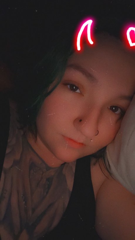 Foto di nudo di fuga di OnlyFans di Mavis