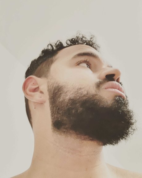 Foto di nudo di fuga di OnlyFans di Mauricio Armando Martnez