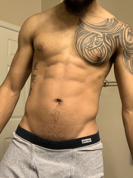 Foto di nudo di fuga di OnlyFans di Banana Curve
