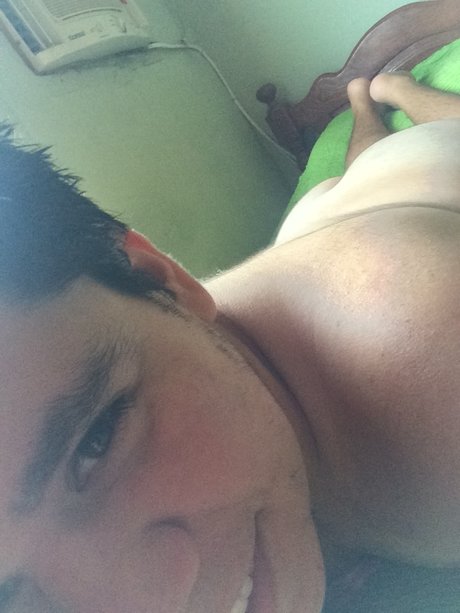 Foto di nudo di fuga di OnlyFans di Bamotas