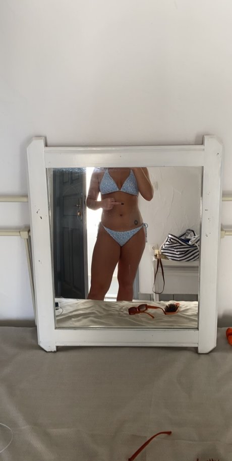 Foto di nudo di fuga di OnlyFans di Becca Cameron