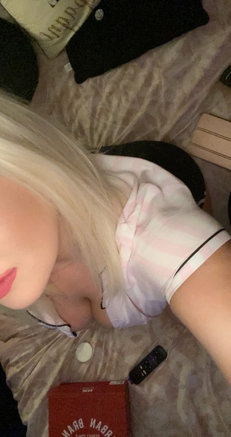 Foto di nudo di fuga di OnlyFans di Kaz