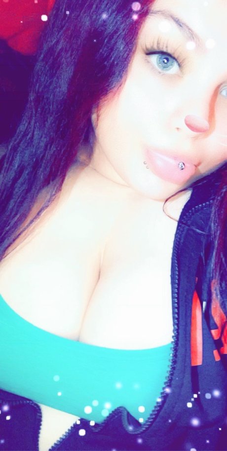 Foto di nudo di fuga di OnlyFans di Lingling