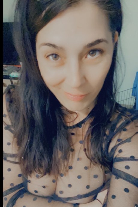 Foto di nudo di fuga di OnlyFans di Becca