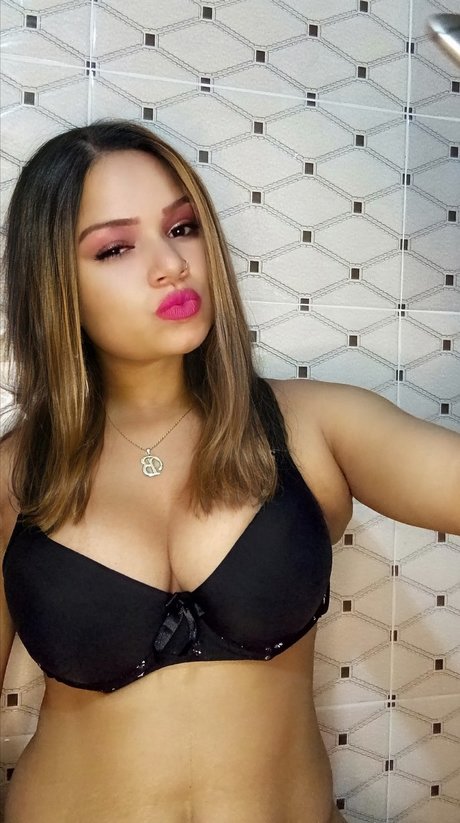 Foto di nudo di fuga di OnlyFans di Mathi La Diosa Dominicana 