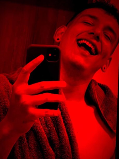 Foto di nudo di fuga di OnlyFans di Mateo Moreno