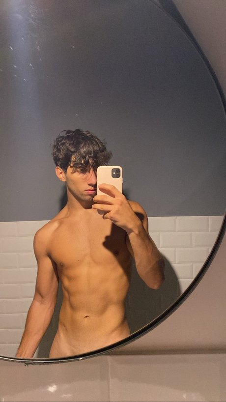 Foto di nudo di fuga di OnlyFans di Mata