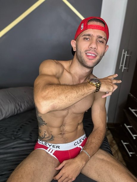 Foto di nudo di fuga di OnlyFans di Masterhot25