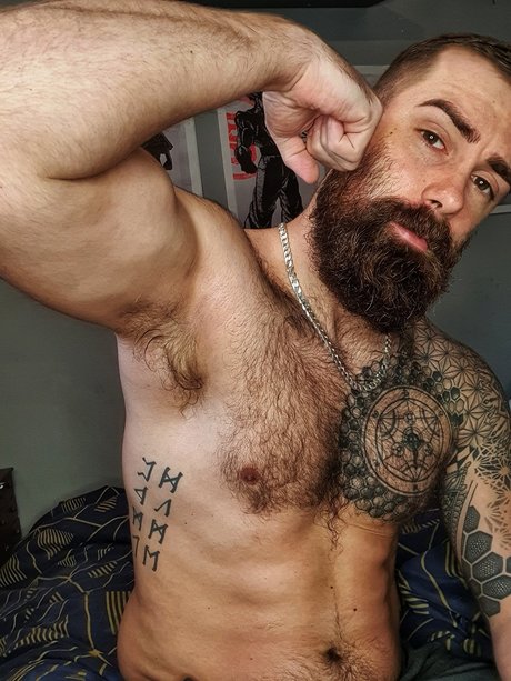 Foto di nudo di fuga di OnlyFans di Master Dom