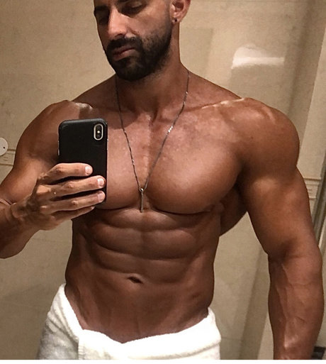 Foto di nudo di fuga di OnlyFans di Master Ace