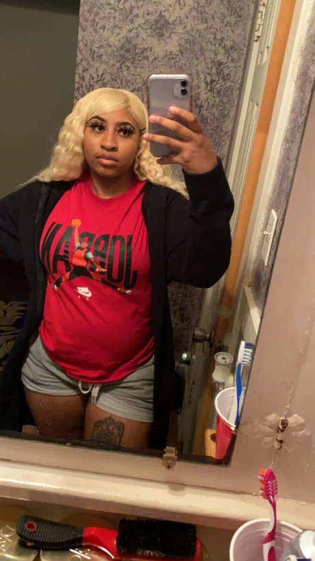 Foto di nudo di fuga di OnlyFans di Bigredd