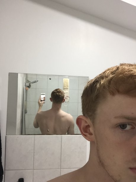 Foto di nudo di fuga di OnlyFans di Megaging