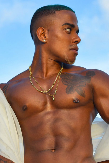 Foto di nudo di fuga di OnlyFans di Felippe Black