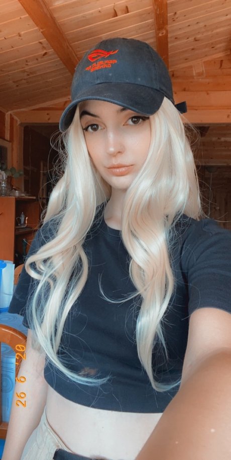 Foto di nudo di fuga di OnlyFans di Bunny