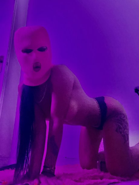 Foto di nudo di fuga di OnlyFans di Blanca