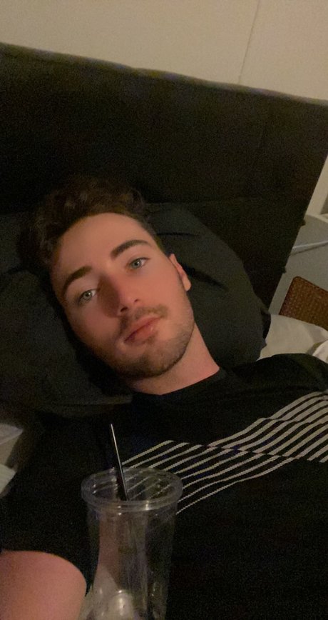 Foto di nudo di fuga di OnlyFans di Beauh