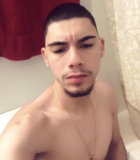 Foto di nudo di fuga di OnlyFans di Lilaj