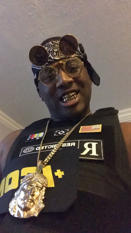 Foto di nudo di fuga di OnlyFans di Blackhefner6