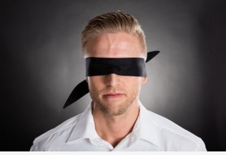 Blindfold Bottom