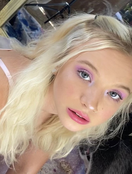 Foto di nudo di fuga di OnlyFans di Blonde Bunny