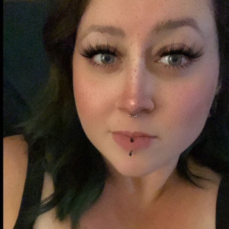 Foto di nudo di fuga di OnlyFans di Blazed Goddess
