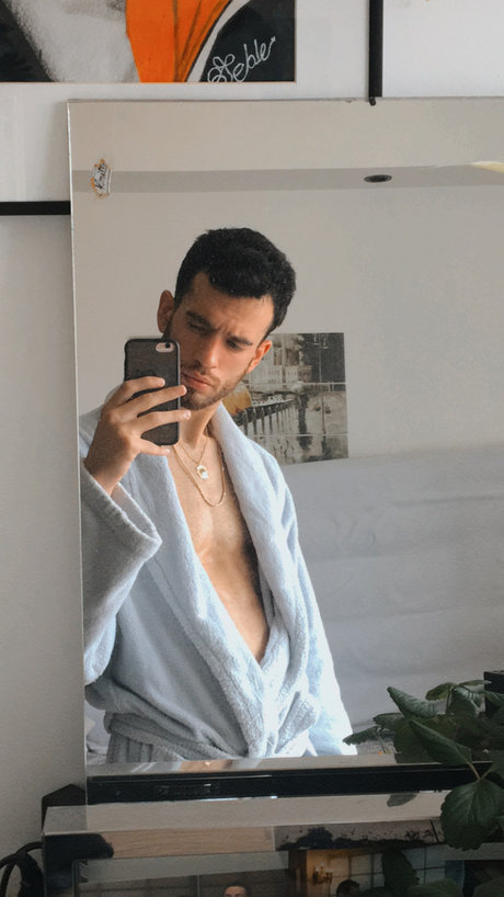 Foto di nudo di fuga di OnlyFans di Gonalo 