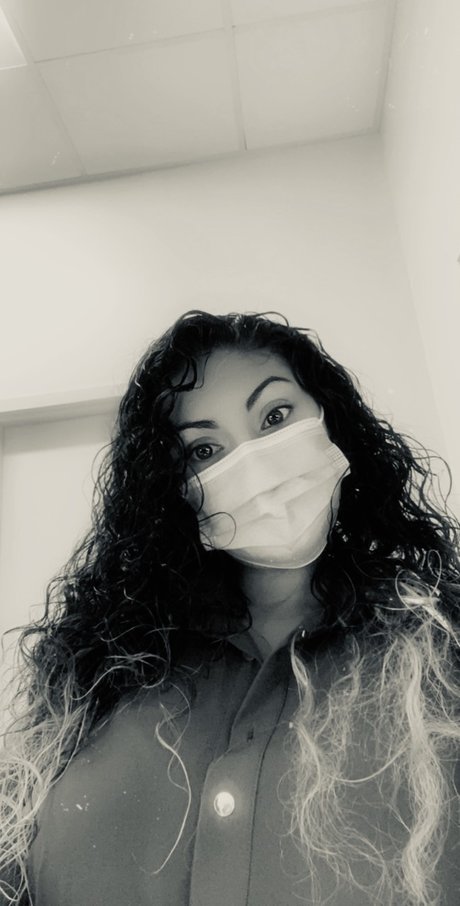 Foto di nudo di fuga di OnlyFans di Medicbaby