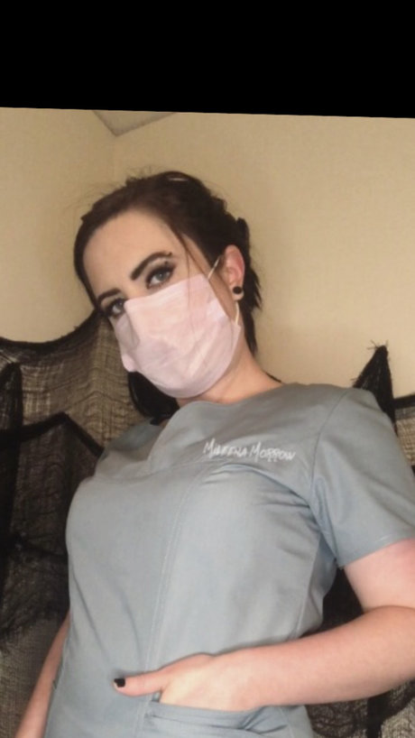 Foto di nudo di fuga di OnlyFans di Nurse Mileena