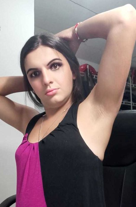 Foto di nudo di fuga di OnlyFans di Me Armpit Model