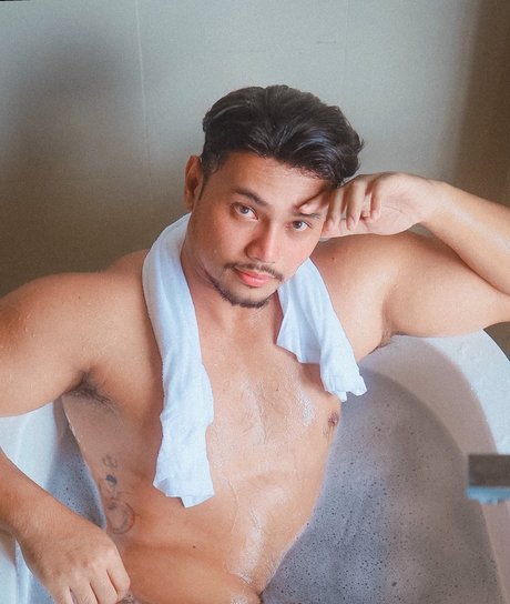 Foto di nudo di fuga di OnlyFans di Me Vinai