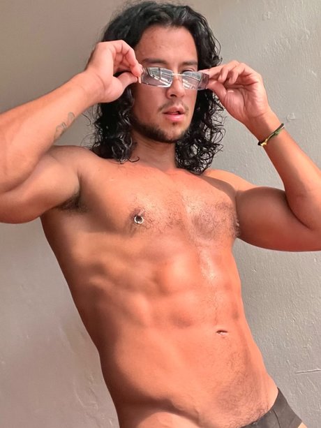 Foto di nudo di fuga di OnlyFans di Gio