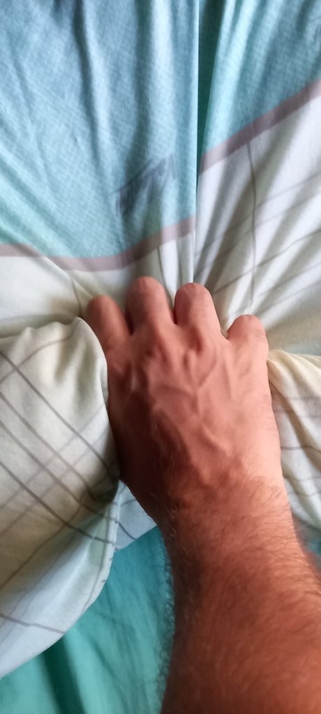 Foto di nudo di fuga di OnlyFans di Mb