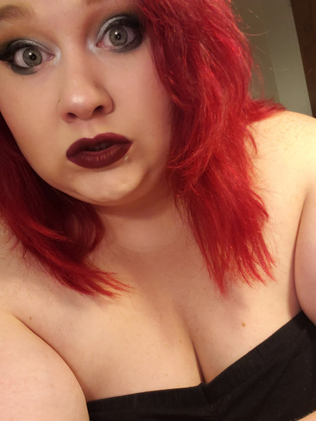Foto di nudo di fuga di OnlyFans di Nevaehmay