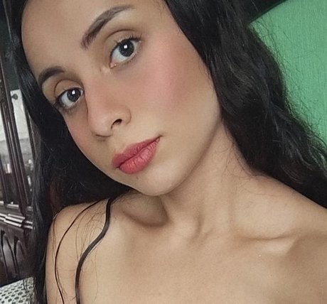 Foto di nudo di fuga di OnlyFans di Maya Vargas