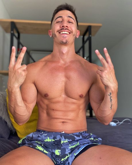 Foto di nudo di fuga di OnlyFans di Joan Wolfie  0  
