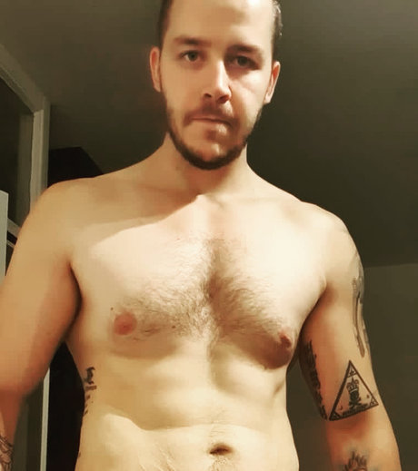 Foto di nudo di fuga di OnlyFans di Maxmrwhite117
