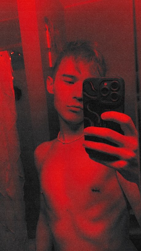 Foto di nudo di fuga di OnlyFans di Austin 