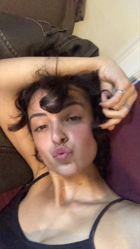 Foto di nudo di fuga di OnlyFans di Randa